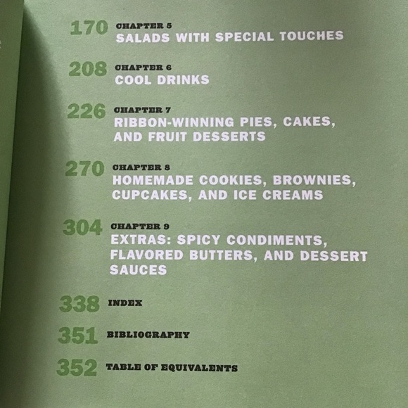 The Big Book of Backyard Cooking Cookbook 250 Recipes PB - Picture 5 of 7